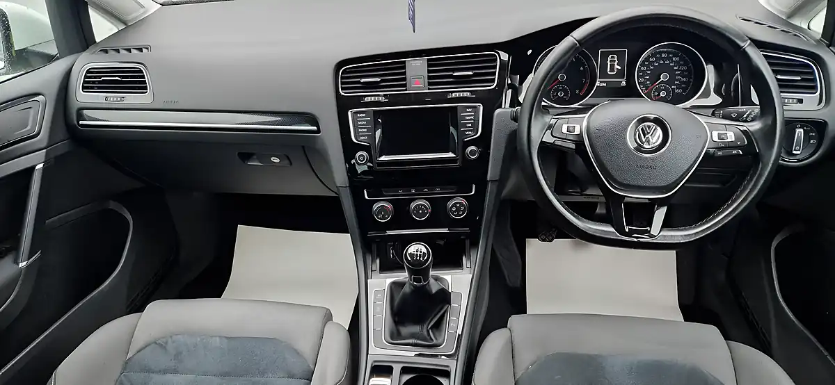 Used 2014 Volkswagen Golf GT White - Interior and Exterior details 11