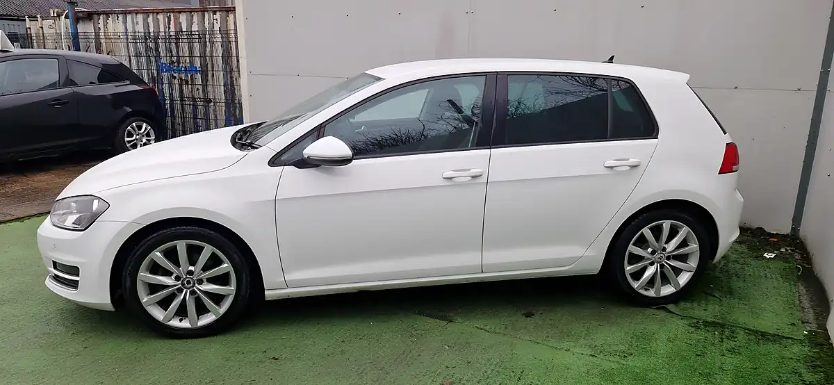 Used 2014 Volkswagen Golf GT White - Interior and Exterior details 5