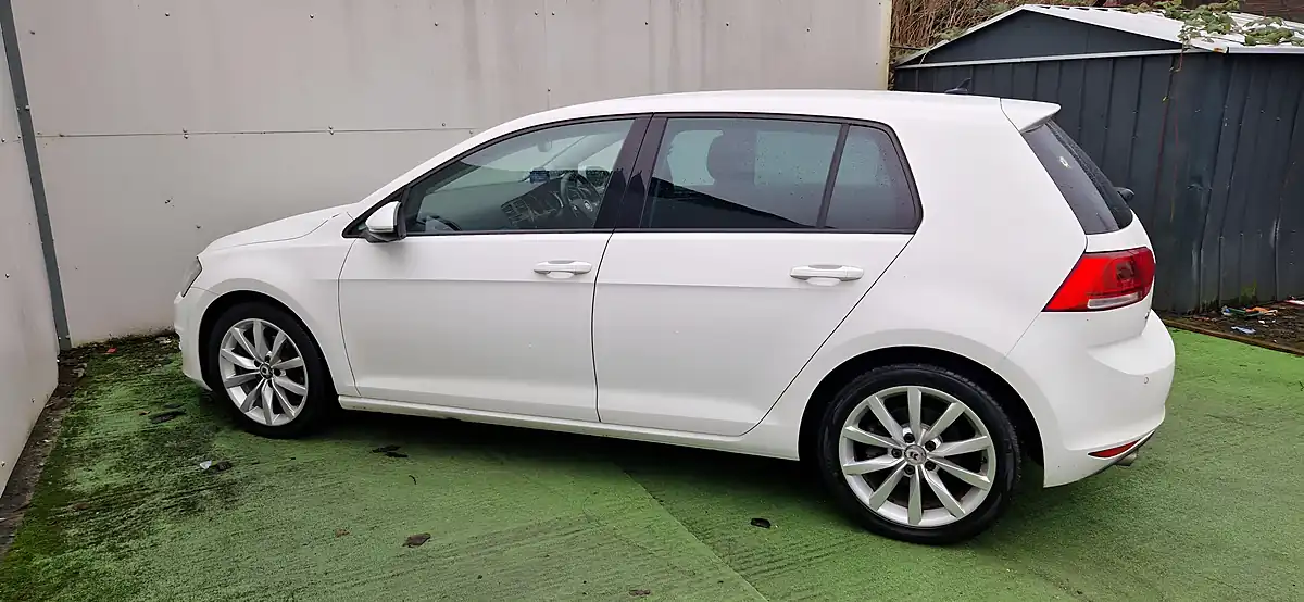 Used 2014 Volkswagen Golf GT White - Interior and Exterior details 7