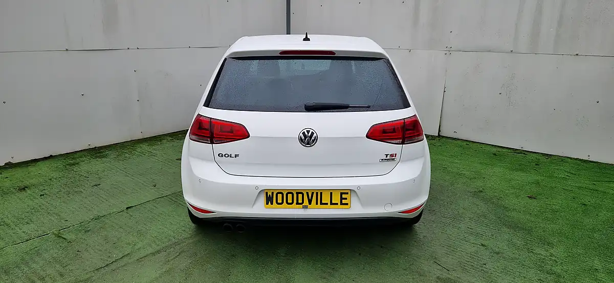 Used 2014 Volkswagen Golf GT White - Interior and Exterior details 9