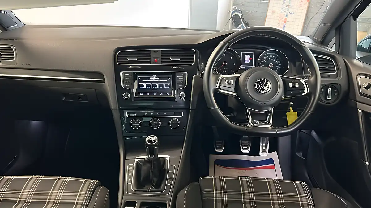 Used 2014 Volkswagen Golf Gtd Black - Interior and Exterior details 14