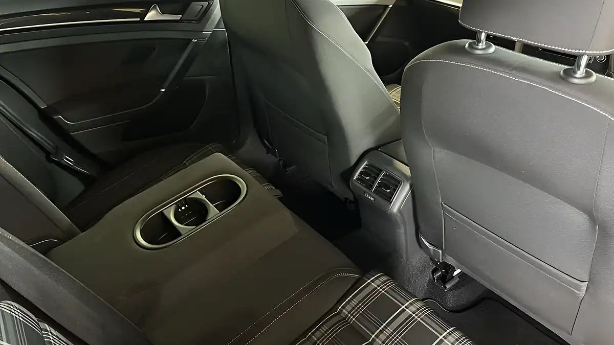 Used 2014 Volkswagen Golf Gtd Black - Interior and Exterior details 17