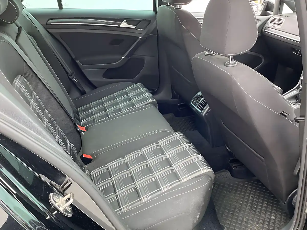 Used 2014 Volkswagen Golf Gtd Black - Interior and Exterior details 10