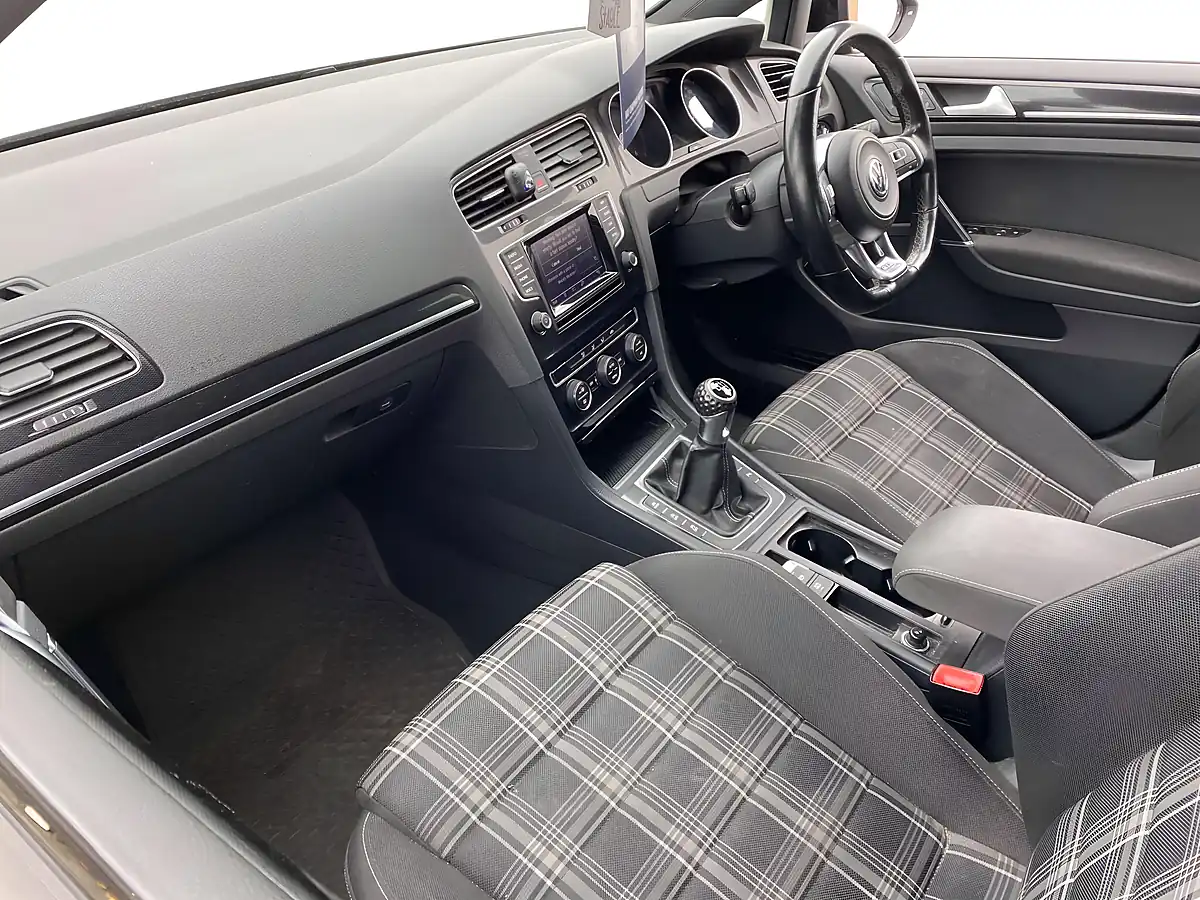 Used 2014 Volkswagen Golf Gtd Black - Interior and Exterior details 8