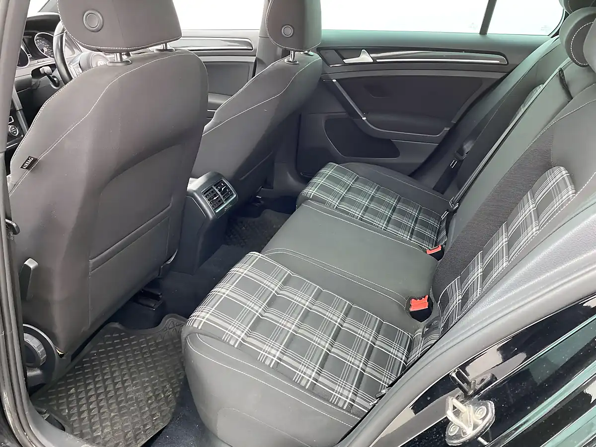 Used 2014 Volkswagen Golf Gtd Black - Interior and Exterior details 9
