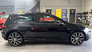 Used 2014 Volkswagen Golf Gtd Bluemotion Tech Black - Interior and Exterior details 8