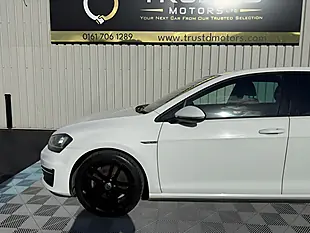 Used 2014 Volkswagen Golf Gtd Bluemotion Tech White - Interior and Exterior details 10
