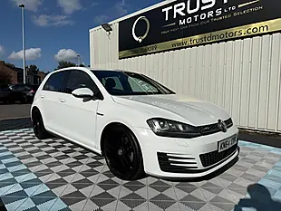 Used 2014 Volkswagen Golf Gtd Bluemotion Tech White - Interior and Exterior details 11