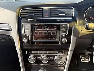 Used 2014 Volkswagen Golf Gtd Bluemotion Tech White - Interior and Exterior details 19