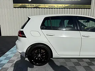 Used 2014 Volkswagen Golf Gtd Bluemotion Tech White - Interior and Exterior details 9