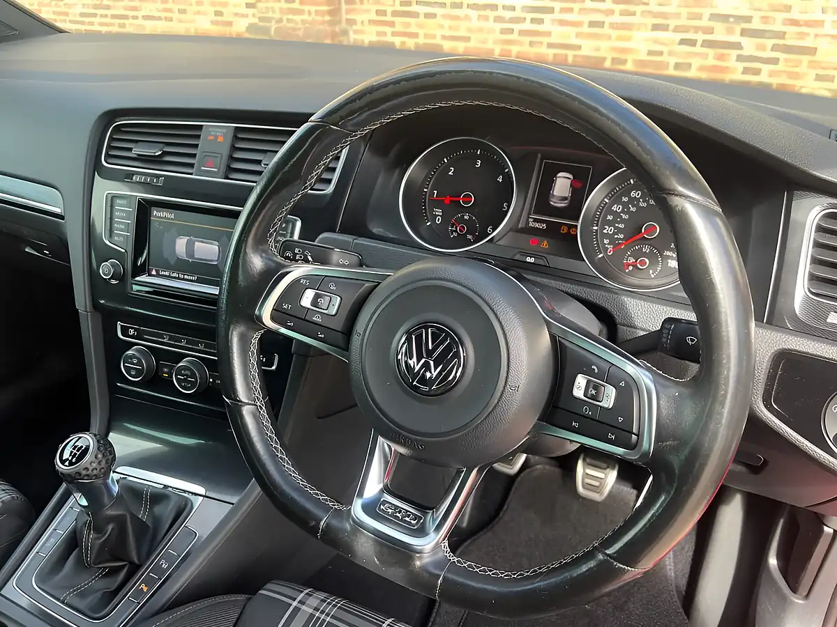 Used 2014 Volkswagen Golf Gtd Red - Interior and Exterior details 11
