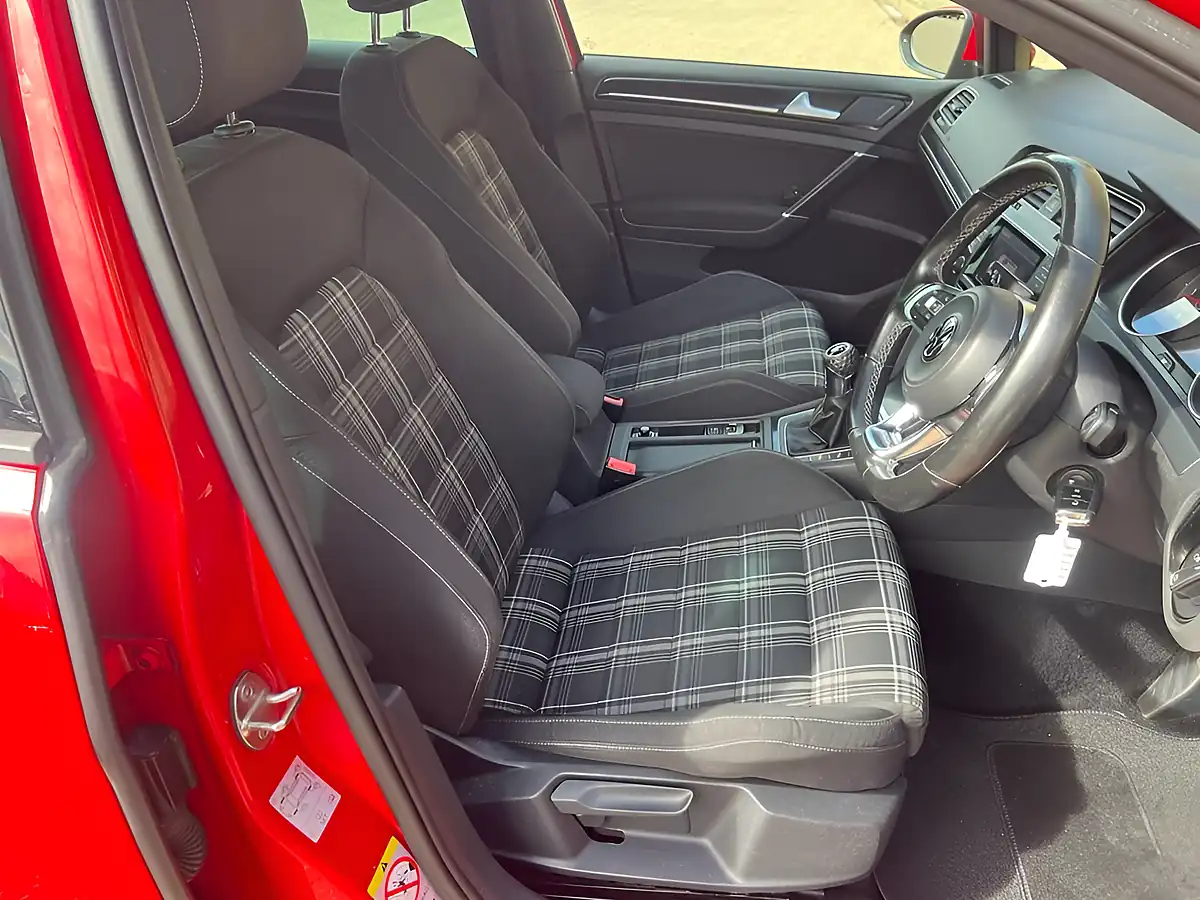 Used 2014 Volkswagen Golf Gtd Red - Interior and Exterior details 12