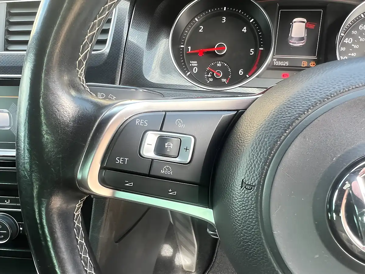 Used 2014 Volkswagen Golf Gtd Red - Interior and Exterior details 18