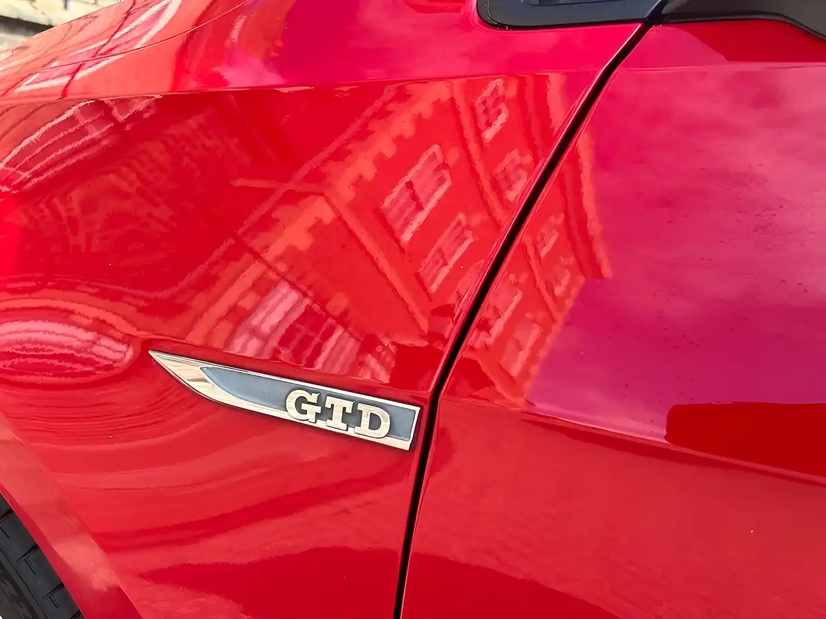 Used 2014 Volkswagen Golf Gtd Red - Interior and Exterior details 20