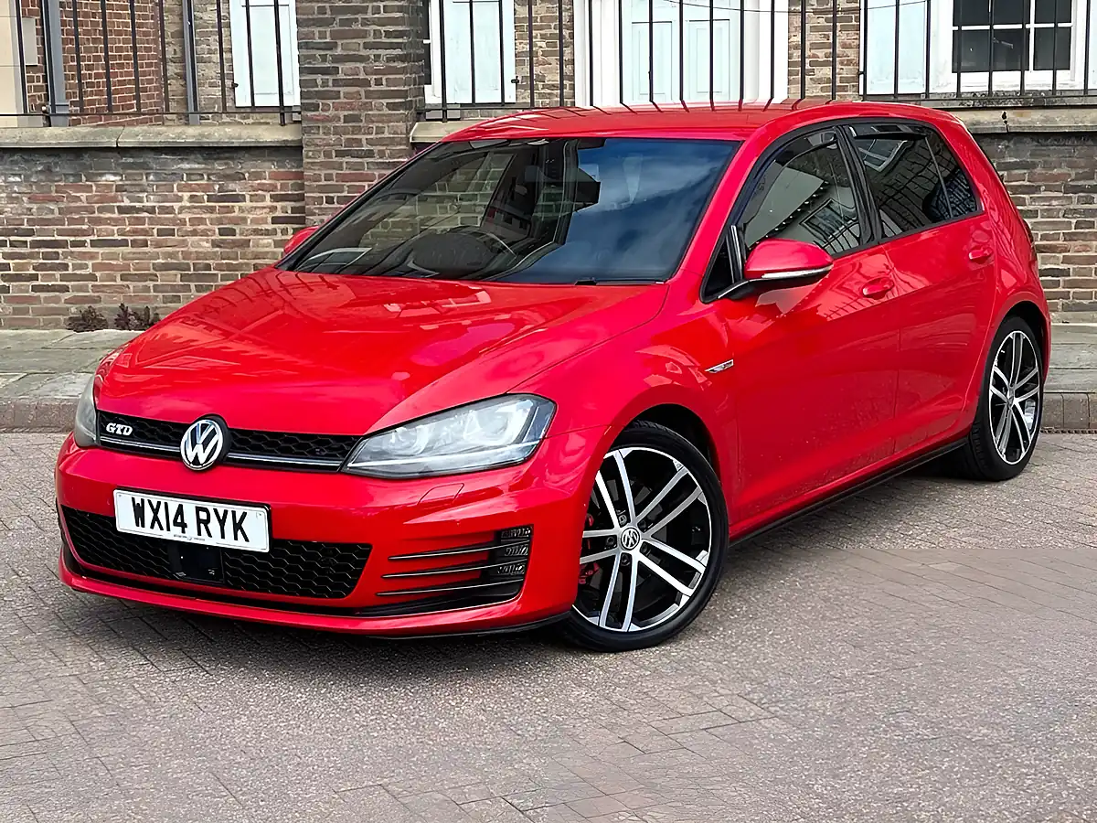 Used 2014 Volkswagen Golf Gtd Red - Interior and Exterior details 3
