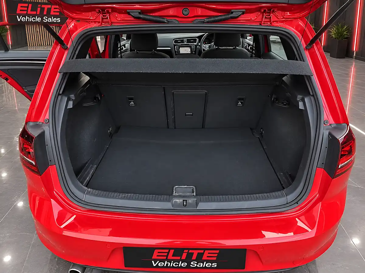 Used 2014 Volkswagen Golf Gtd Red - Interior and Exterior details 17