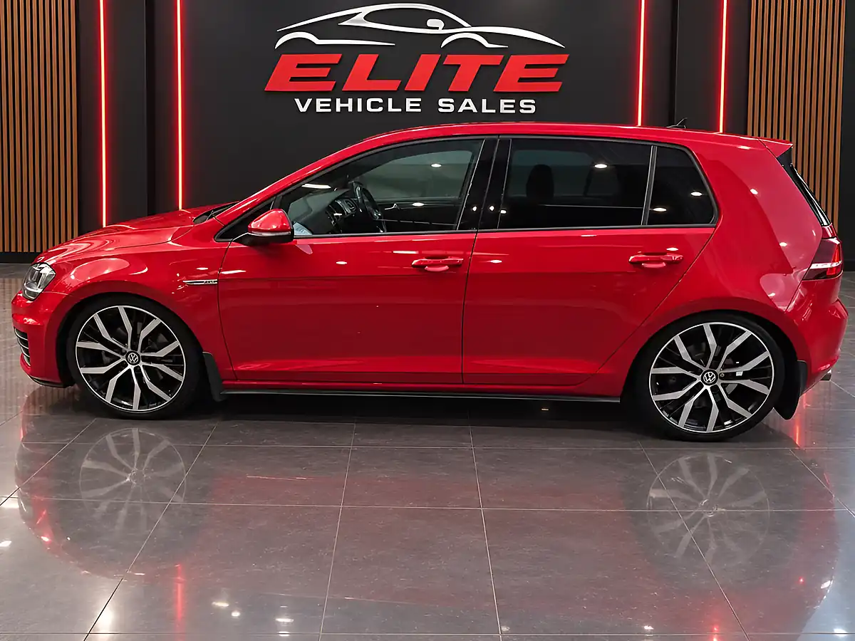 Used 2014 Volkswagen Golf Gtd Red - Interior and Exterior details 5