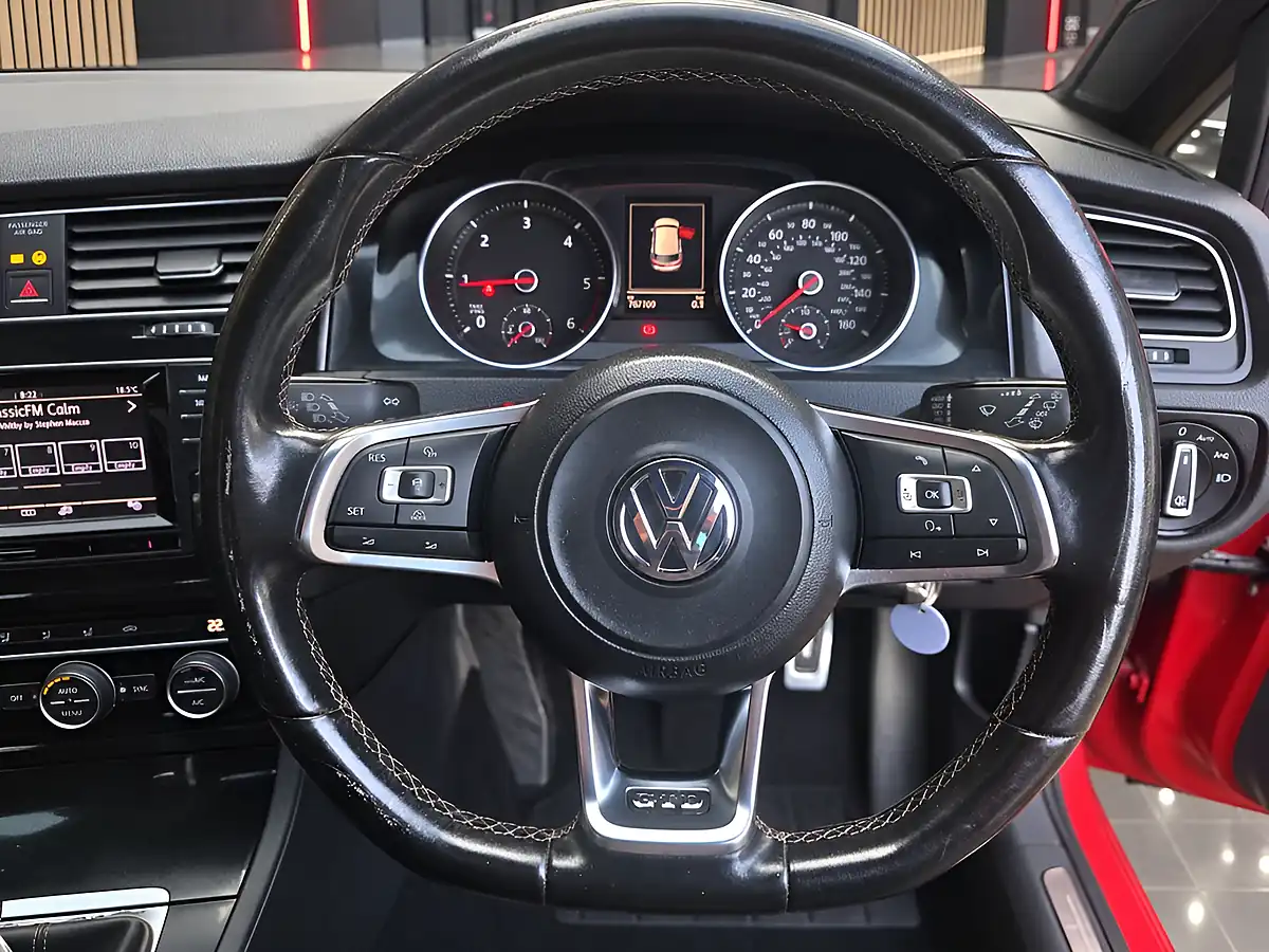 Used 2014 Volkswagen Golf Gtd Red - Interior and Exterior details 7