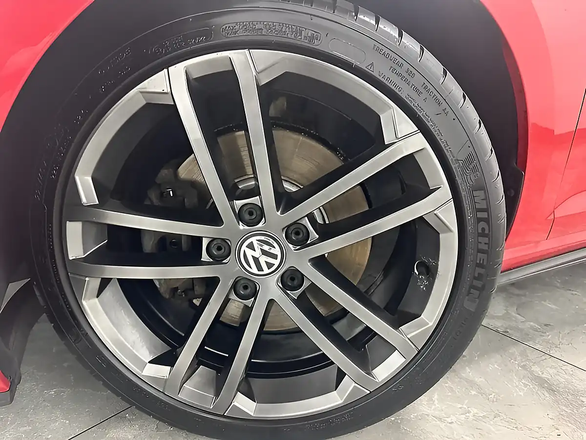 Used 2014 Volkswagen Golf Gtd Red - Interior and Exterior details 11