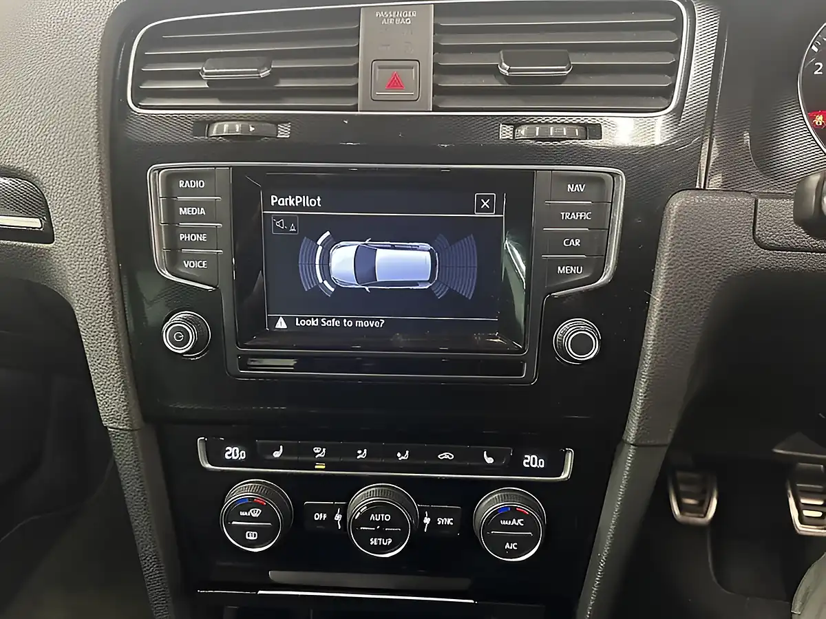 Used 2014 Volkswagen Golf Gtd Red - Interior and Exterior details 18