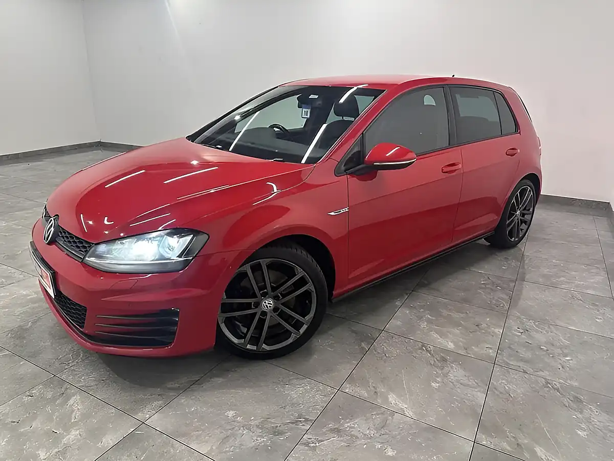 Used 2014 Volkswagen Golf Gtd Red - Interior and Exterior details 5