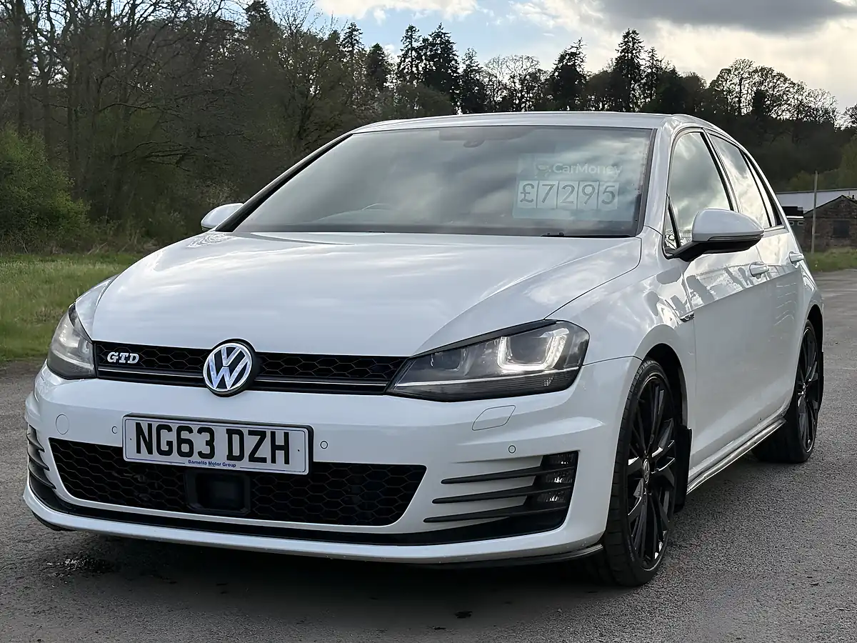 Used 2014 Volkswagen Golf Gtd White - Interior and Exterior details 10