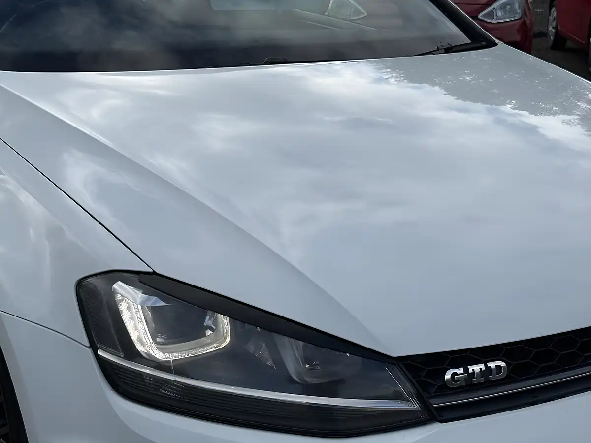 Used 2014 Volkswagen Golf Gtd White - Interior and Exterior details 12