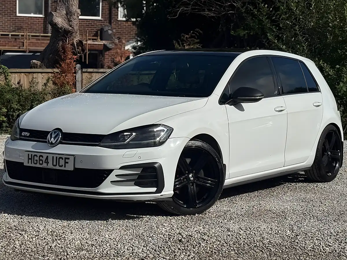 Used 2014 Volkswagen Golf Gtd White - Interior and Exterior details 17