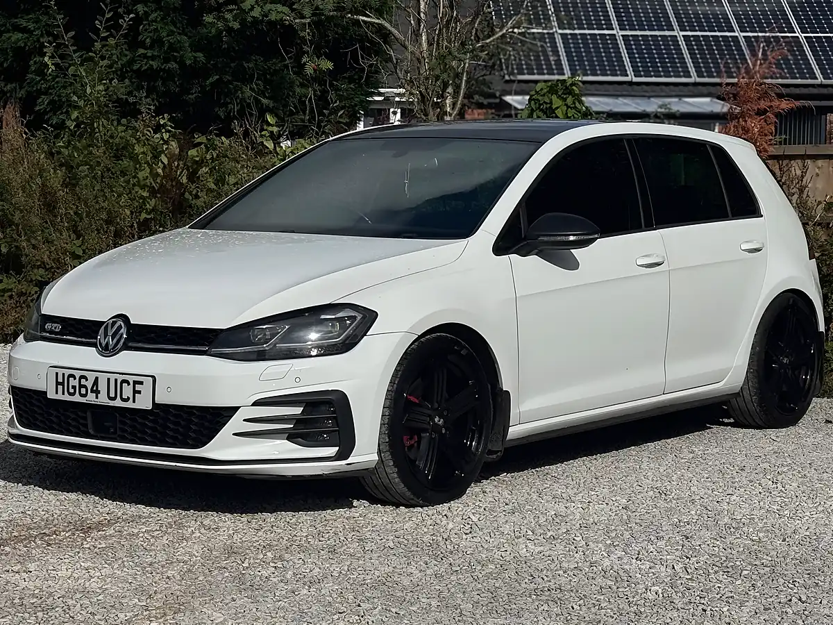Used 2014 Volkswagen Golf Gtd White - Interior and Exterior details 5
