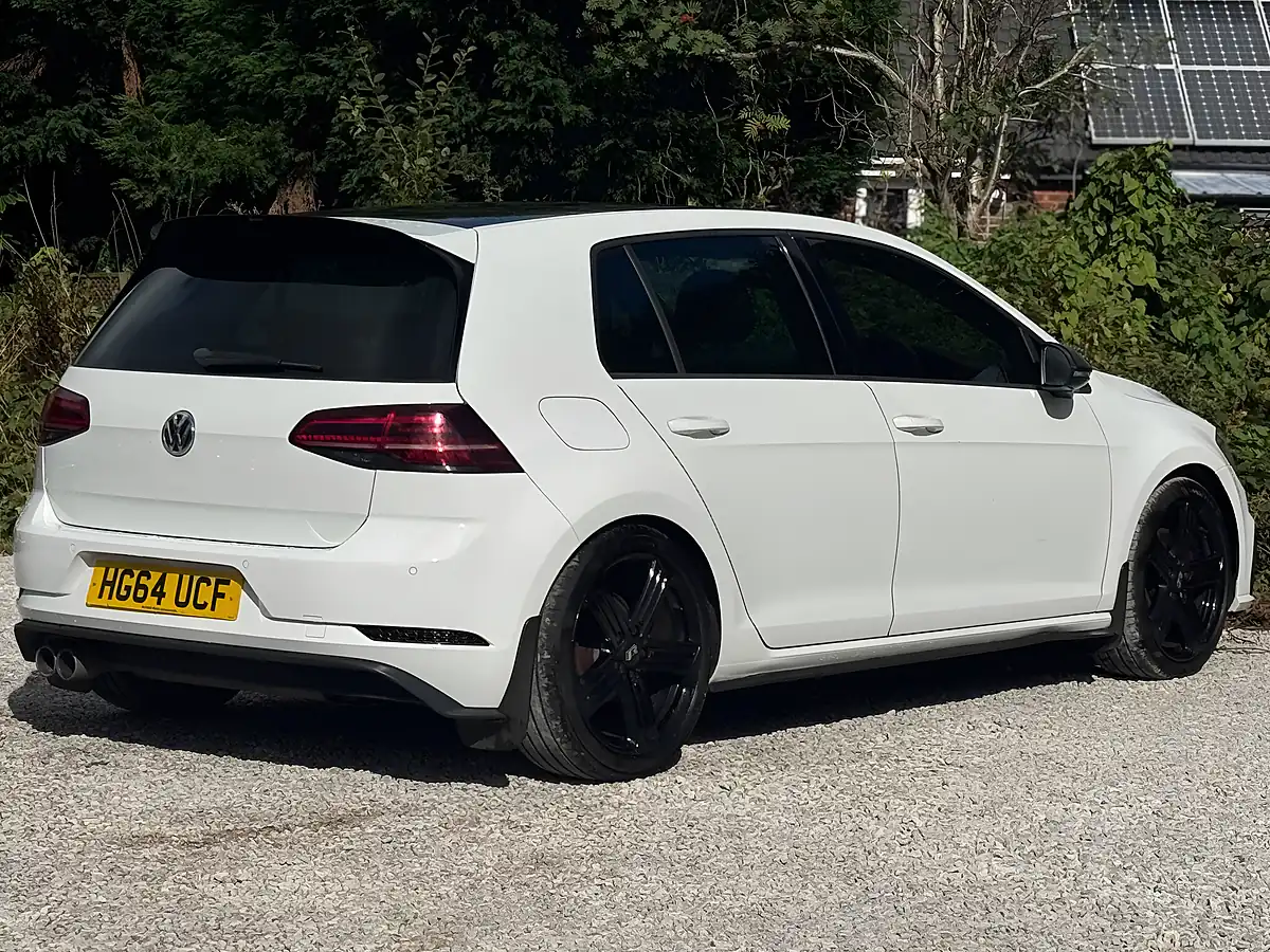 Used 2014 Volkswagen Golf Gtd White - Interior and Exterior details 9