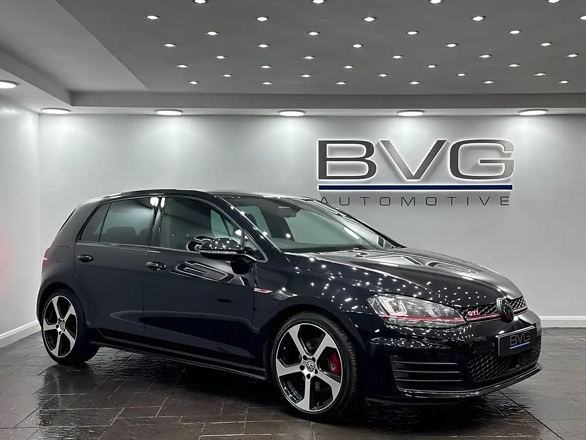 Used 2014 Volkswagen Golf GTI Black - Front View