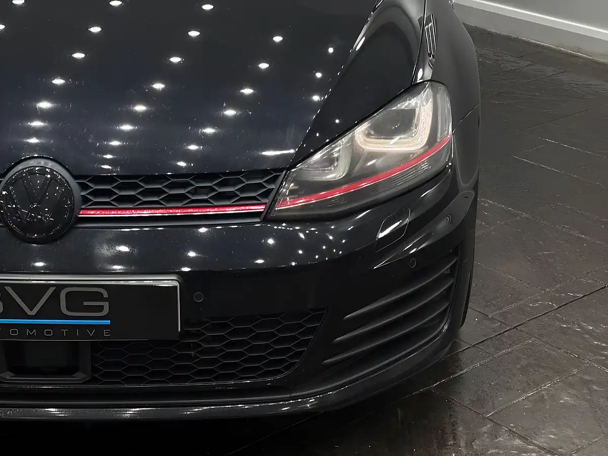 Used 2014 Volkswagen Golf GTI Black - Interior and Exterior details 10