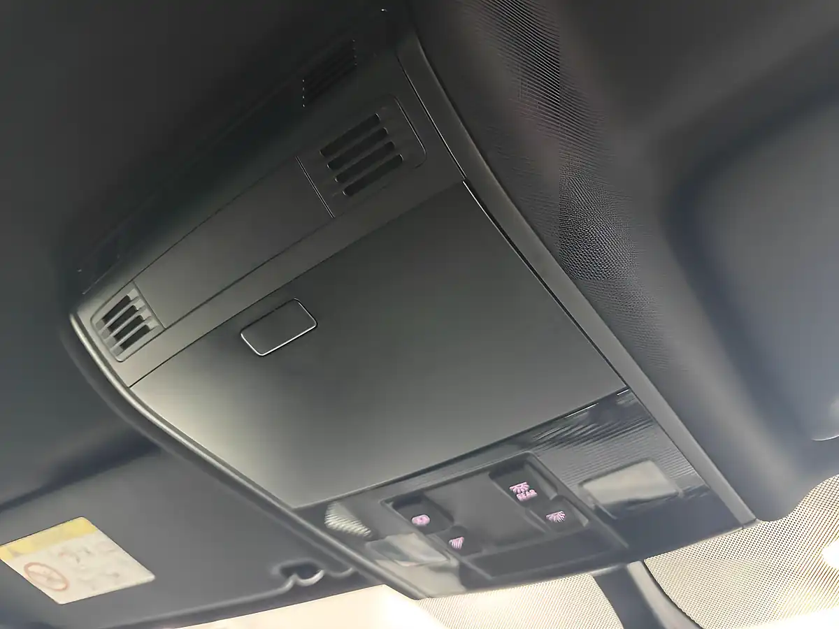 Used 2014 Volkswagen Golf GTI Black - Interior and Exterior details 12
