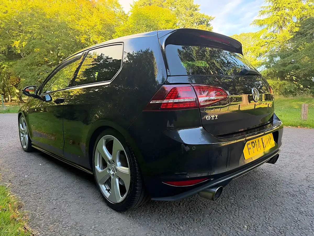 Used 2014 Volkswagen Golf GTI Black - Interior and Exterior details 3