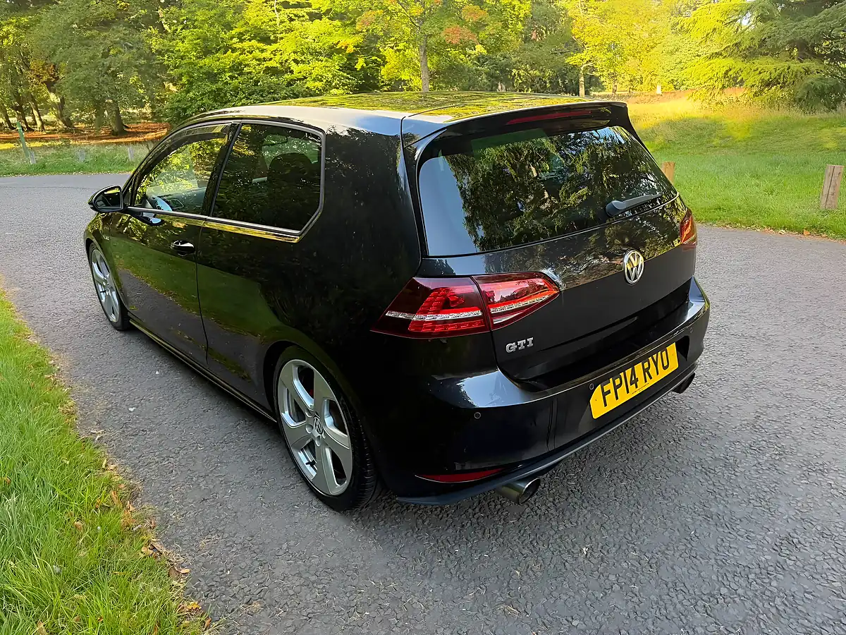 Used 2014 Volkswagen Golf GTI Black - Interior and Exterior details 5