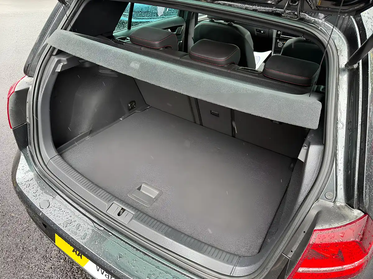 Used 2014 Volkswagen Golf GTI Grey - Interior and Exterior details 19