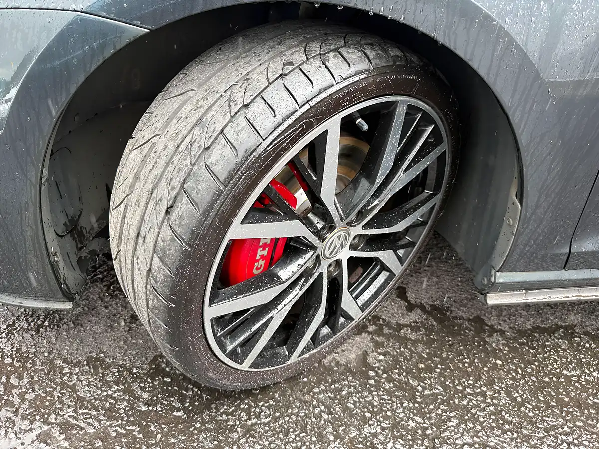 Used 2014 Volkswagen Golf GTI Grey - Interior and Exterior details 20