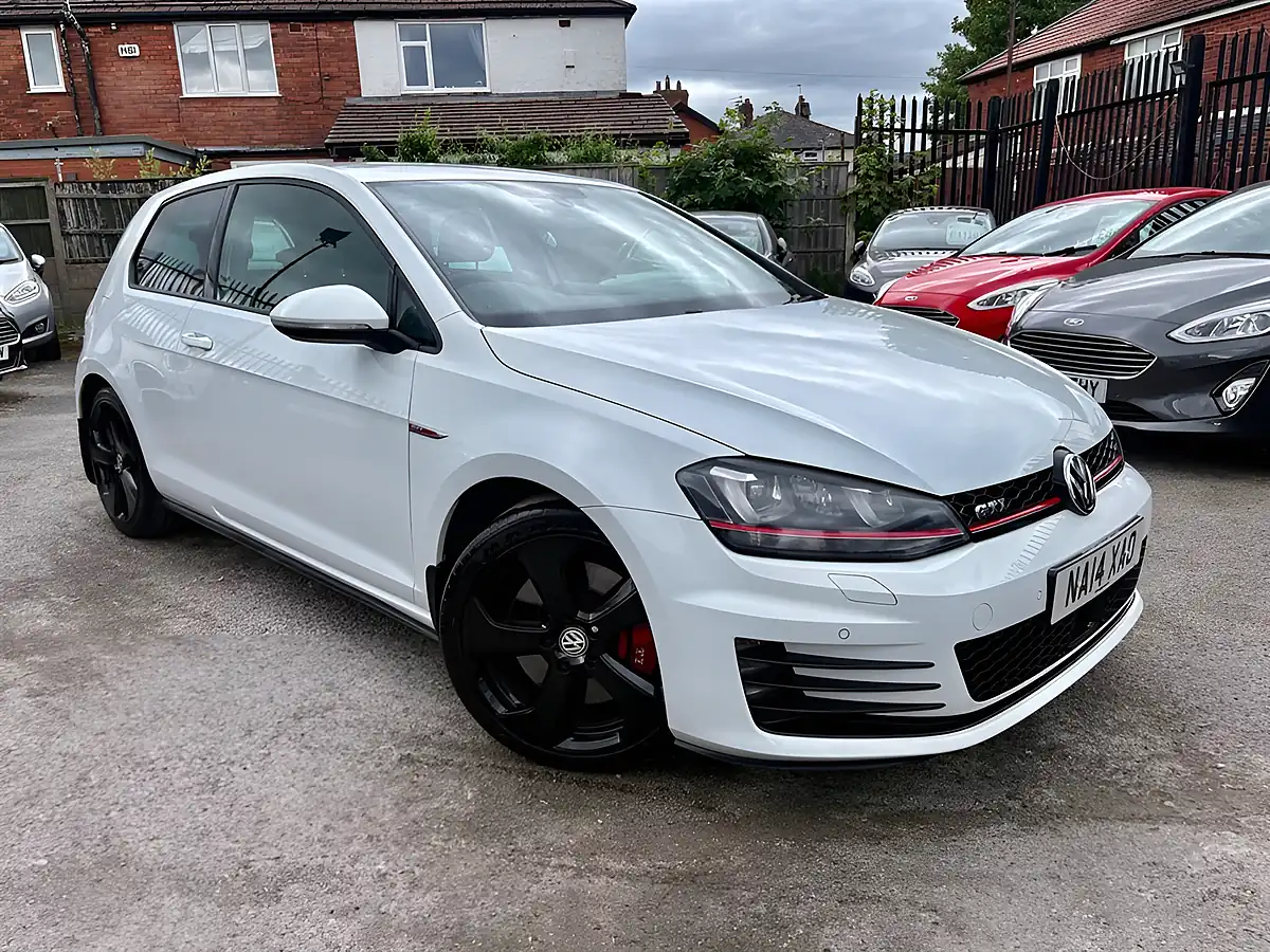 Used 2014 Volkswagen Golf GTI Performance White - Front View
