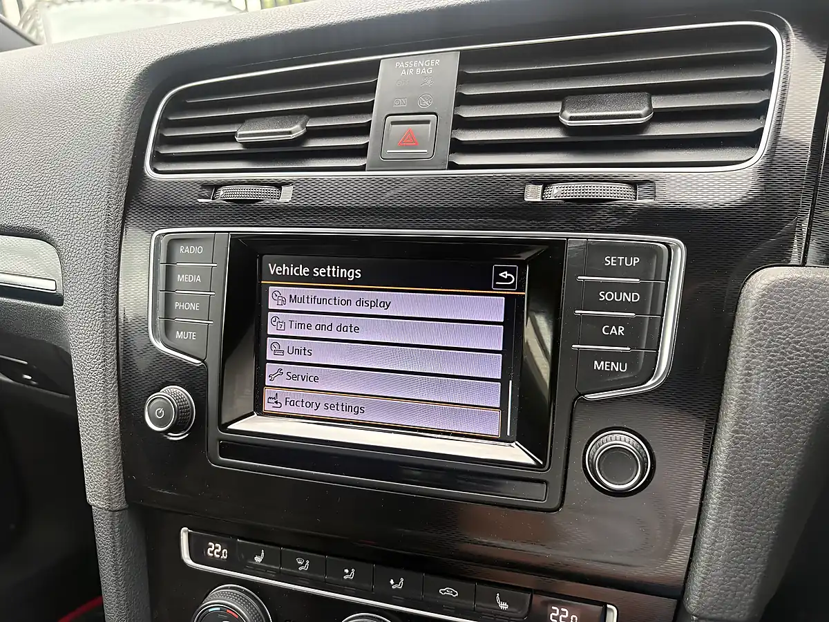 Used 2014 Volkswagen Golf GTI Performance White - Interior and Exterior details 11