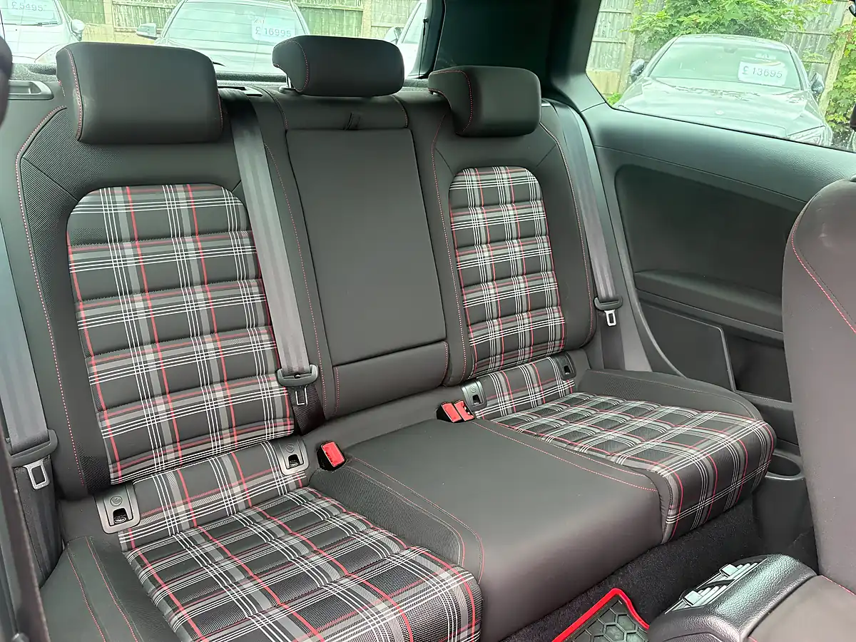 Used 2014 Volkswagen Golf GTI Performance White - Interior and Exterior details 15