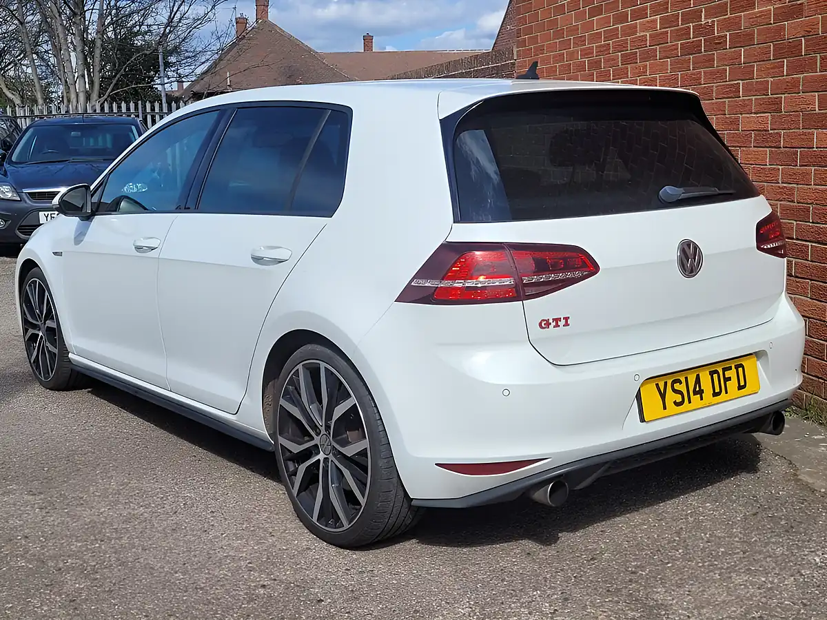 Used 2014 Volkswagen Golf GTI Performance White - Interior and Exterior details 3