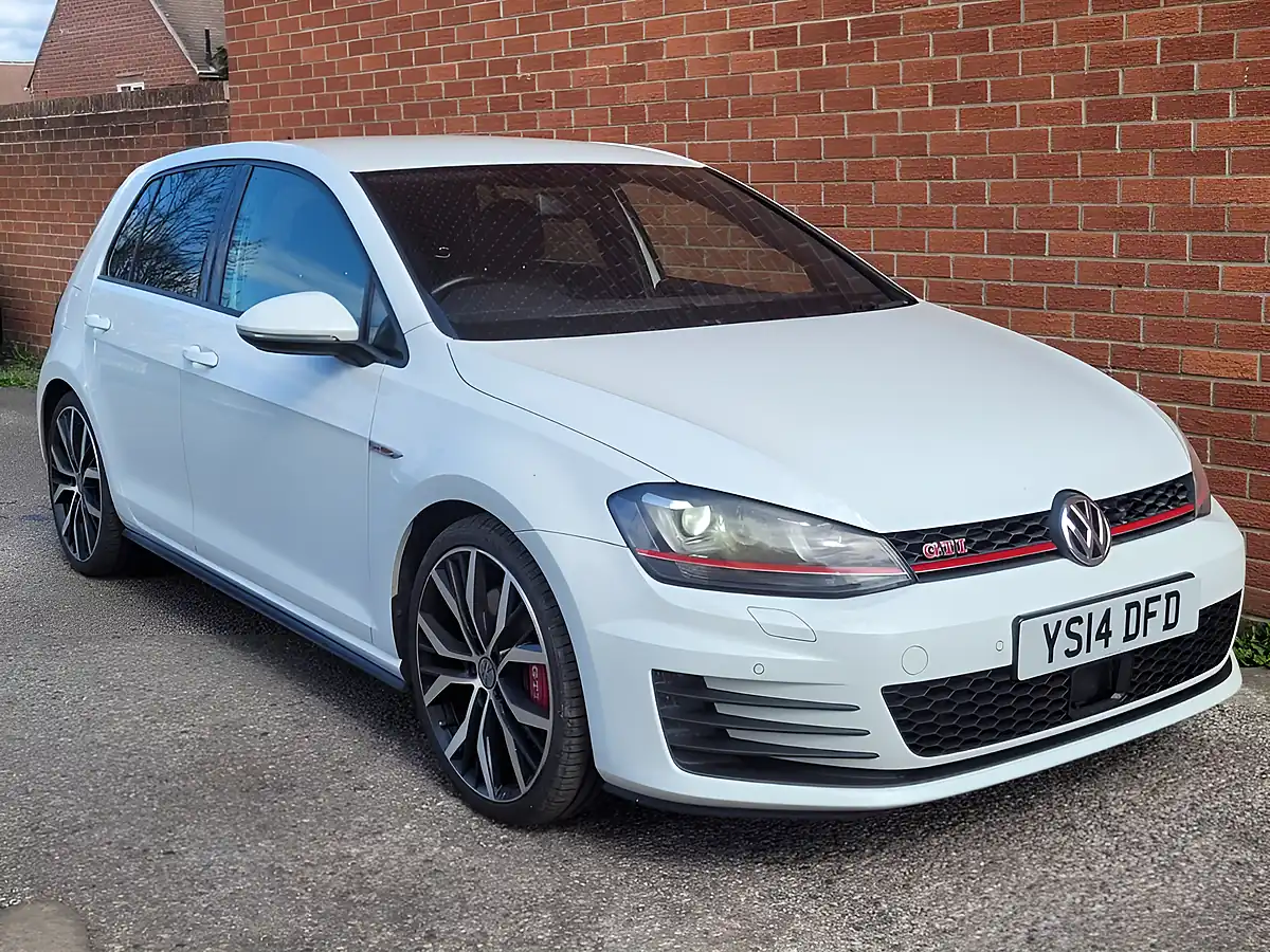 Used 2014 Volkswagen Golf GTI Performance White - Interior and Exterior details 8