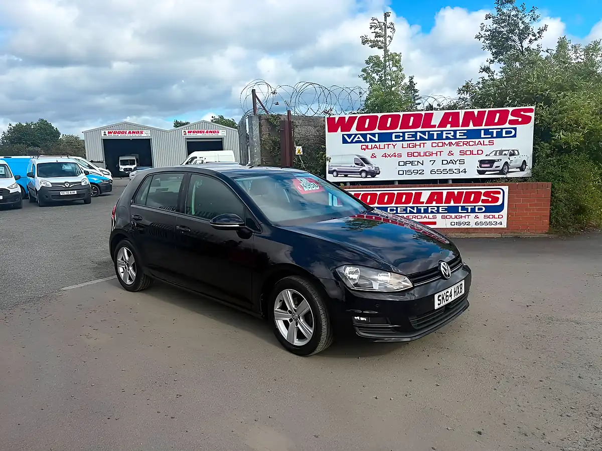Used 2014 Volkswagen Golf Match Black - Front View
