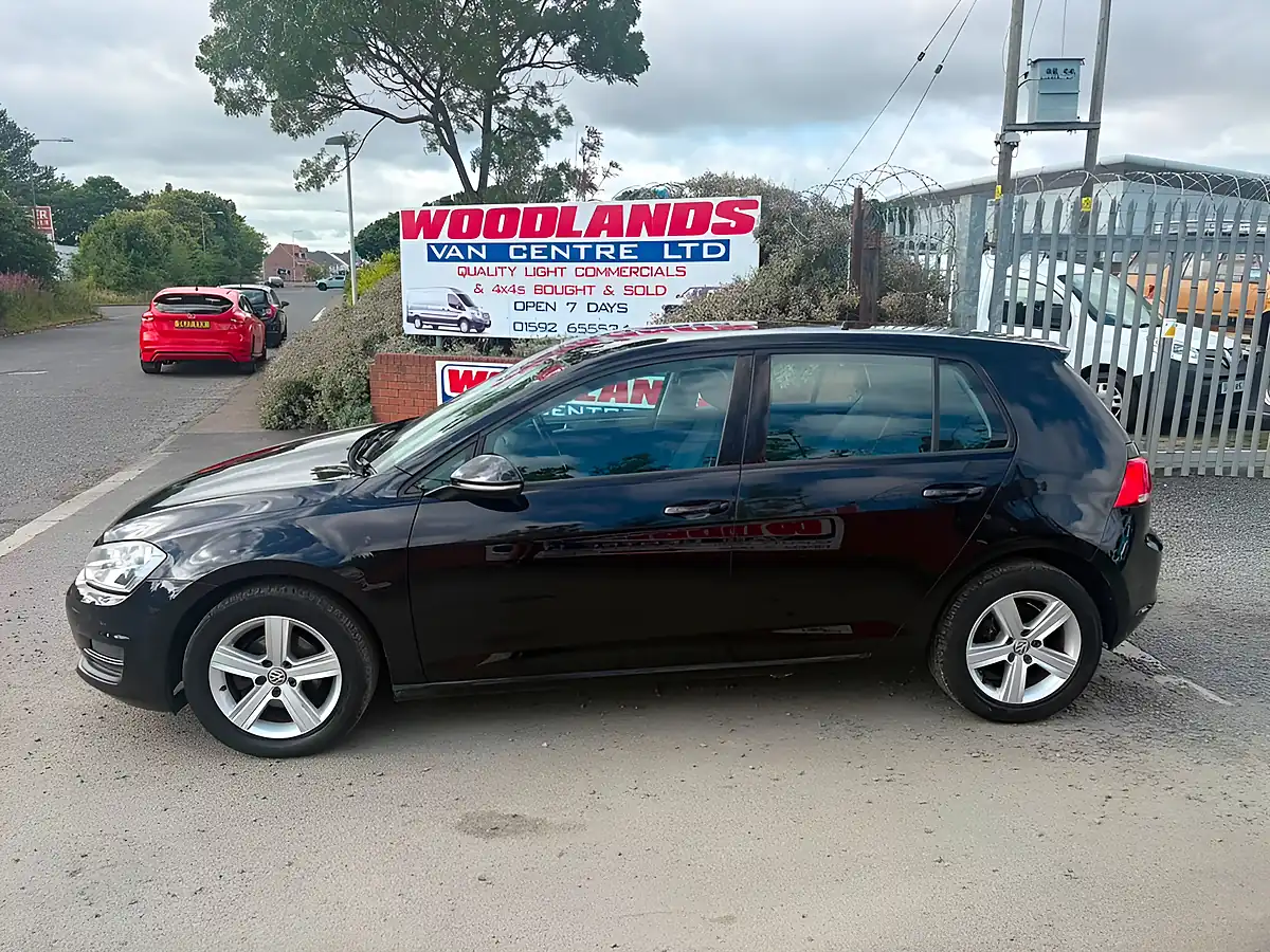Used 2014 Volkswagen Golf Match Black - Interior and Exterior details 4