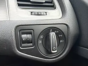 Used 2014 Volkswagen Golf Match Blue - Interior and Exterior details 12