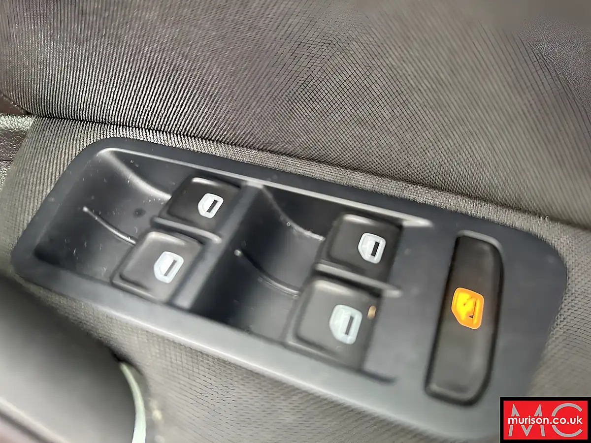 Used 2014 Volkswagen Golf Match Red - Interior and Exterior details 15