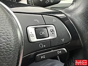 Used 2014 Volkswagen Golf Match Red - Interior and Exterior details 16