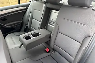 Used 2014 Volkswagen Golf Match White - Interior and Exterior details 17