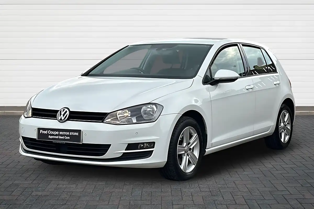 Used 2014 Volkswagen Golf Match White - Interior and Exterior details 7