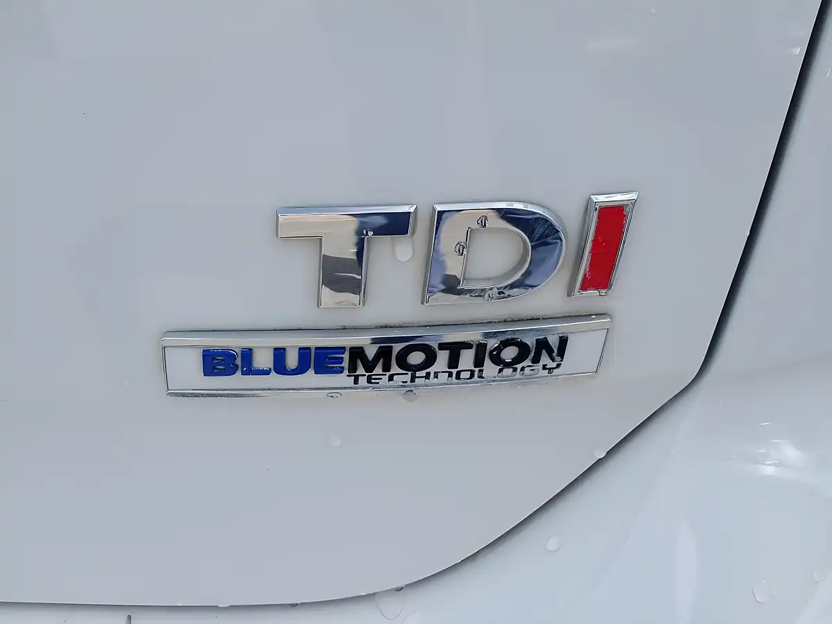 Used 2014 Volkswagen Golf Match White - Interior and Exterior details 7